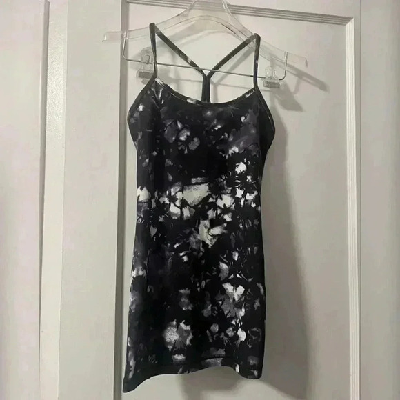 LULULEMON Power Y Tank Luon
Dusk Dye White Black - Picture 2 of 5